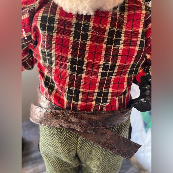 Ashland Collection Toy Maker 16 inch Santa - Picture 3 of 6